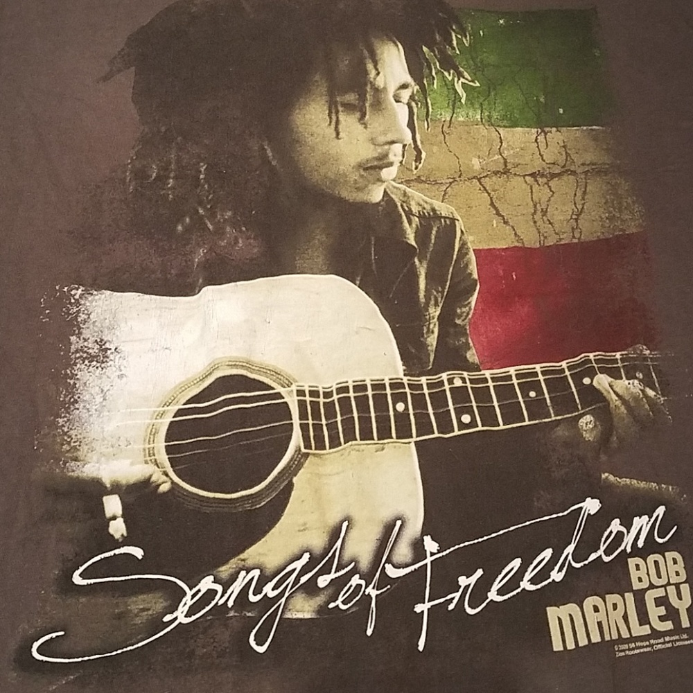 Bob Marley T-shirt. Songs of freedom